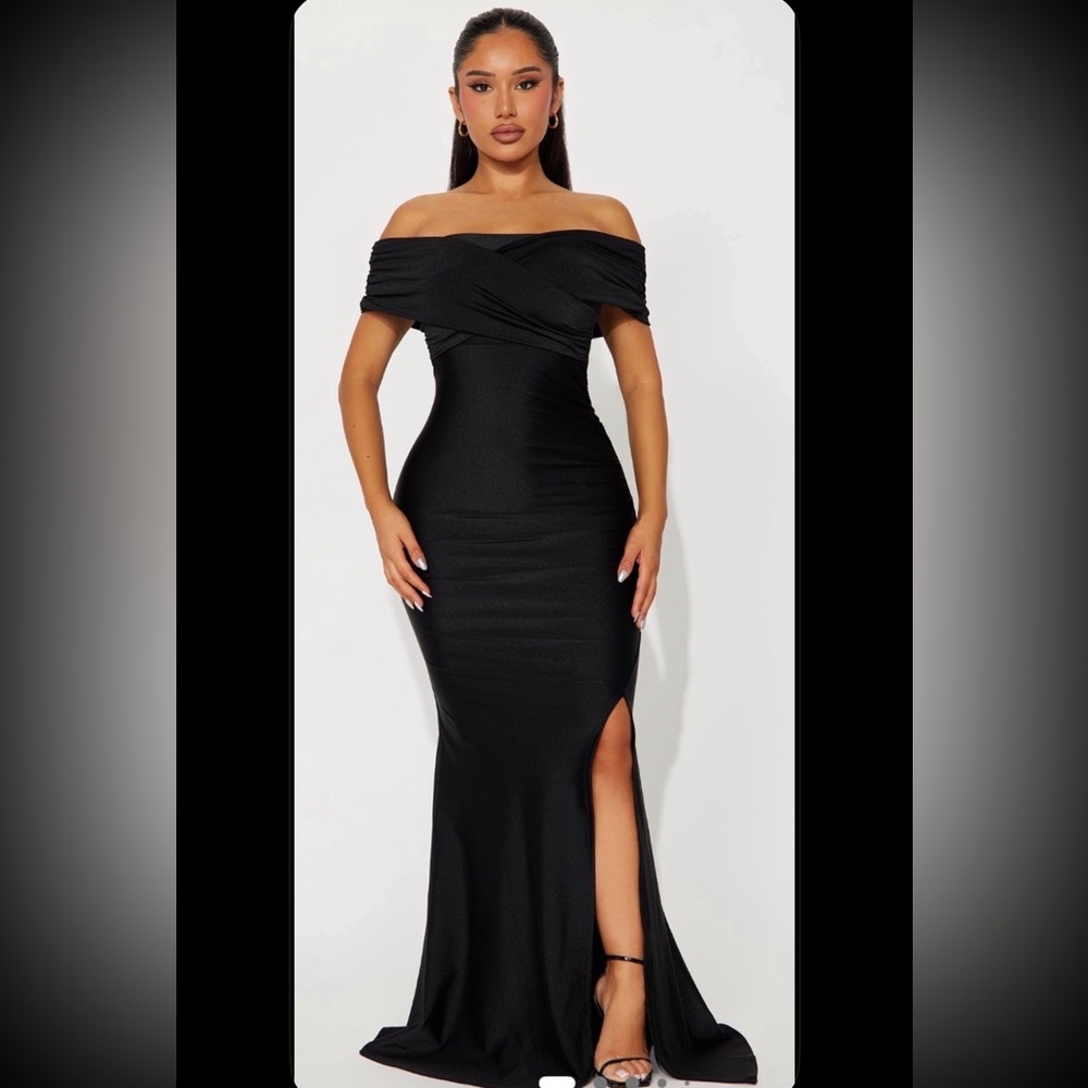 Ignore The Romance Dress (Fashion Nova)